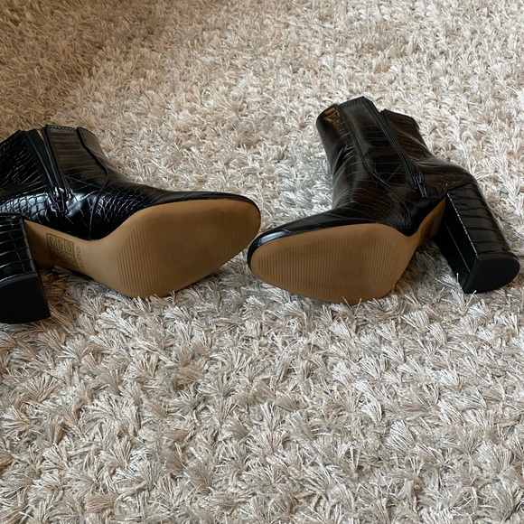 Aldo booties size 9 - Picture 3 of 3